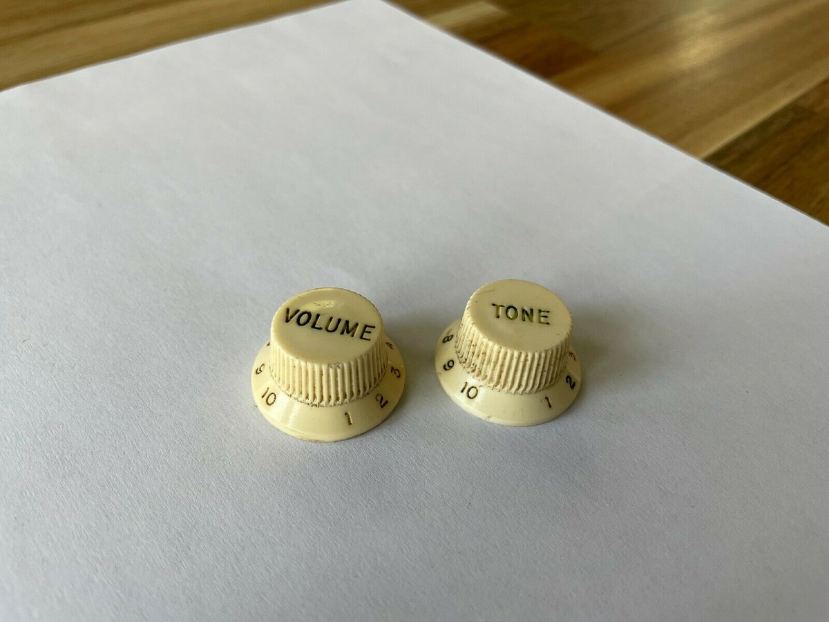 F tone knob.jpg